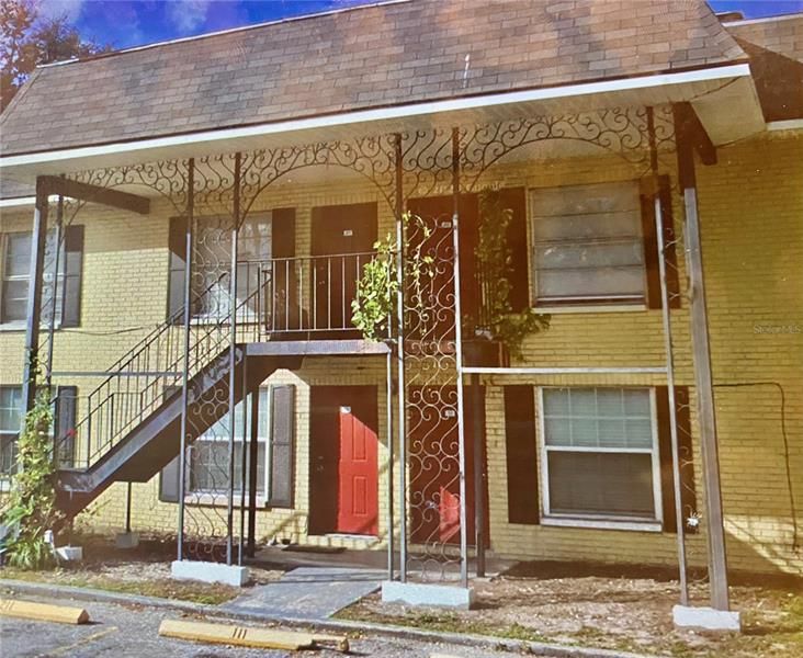 Recently Sold: $68,000 (1 beds, 1 baths, 702 Square Feet)
