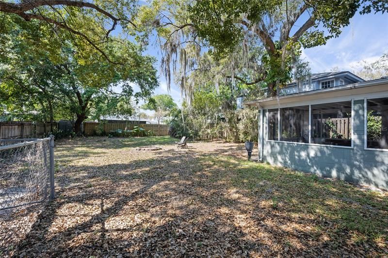 Recently Sold: $449,000 (2 beds, 1 baths, 1134 Square Feet)