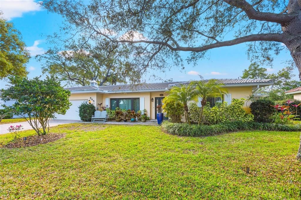 Vendido Recientemente: $875,000 (3 camas, 2 baños, 1866 Pies cuadrados)