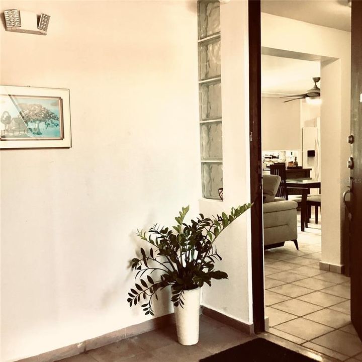 Vendido Recientemente: $195,000 (3 camas, 2 baños, 1336 Pies cuadrados)