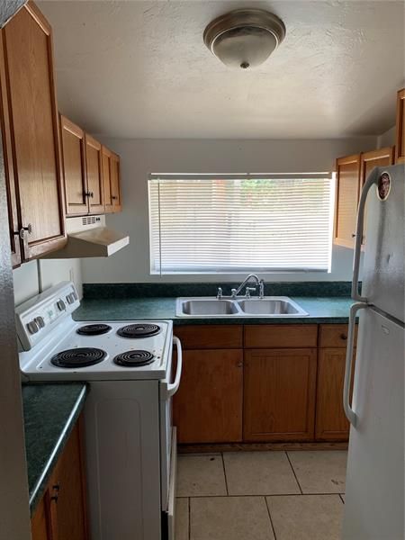 Recently Sold: $139,000 (3 beds, 1 baths, 1319 Square Feet)