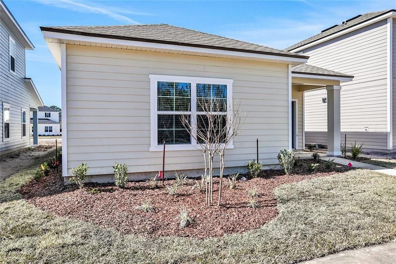 Recently Sold: $329,990 (3 beds, 2 baths, 1864 Square Feet)