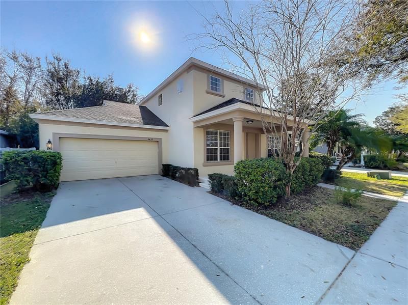 Recently Sold: $570,000 (4 beds, 3 baths, 2599 Square Feet)