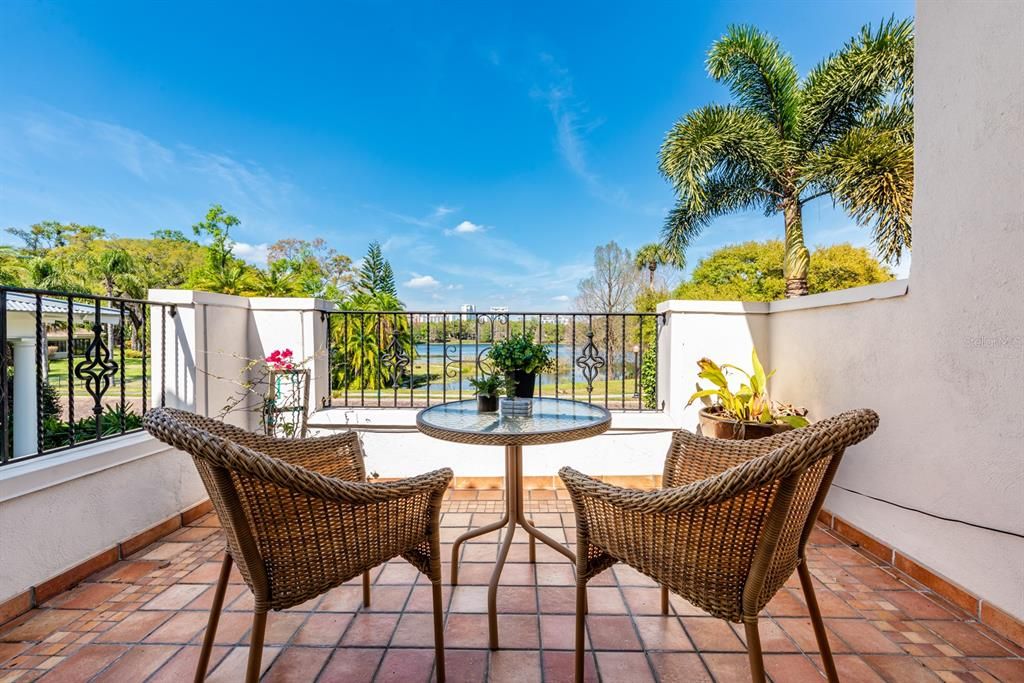 Recently Sold: $1,450,000 (4 beds, 3 baths, 3710 Square Feet)