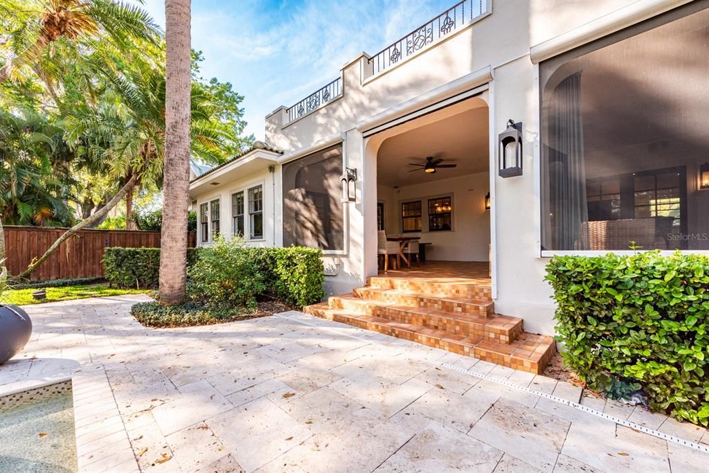 Recently Sold: $1,450,000 (4 beds, 3 baths, 3710 Square Feet)