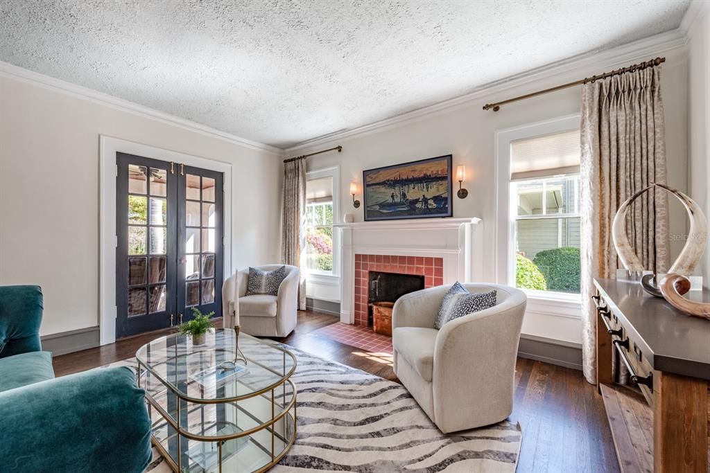 Recently Sold: $1,450,000 (4 beds, 3 baths, 3710 Square Feet)