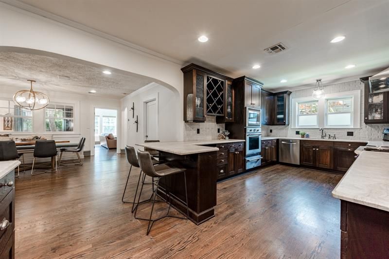 Recently Sold: $1,450,000 (4 beds, 3 baths, 3710 Square Feet)