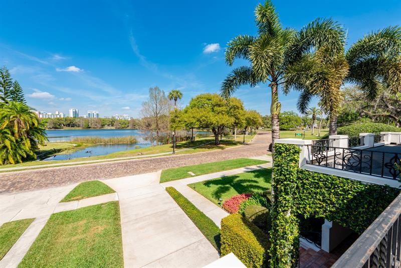 Recently Sold: $1,450,000 (4 beds, 3 baths, 3710 Square Feet)