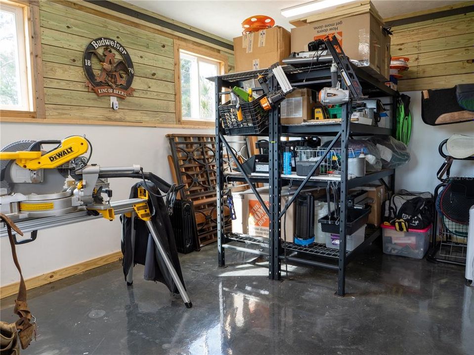 Air conditioned tack room