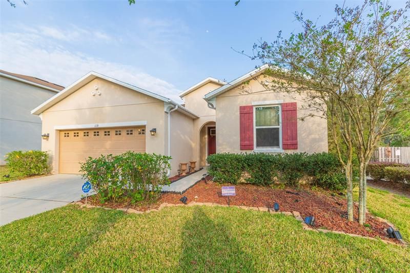 Recently Sold: $359,000 (3 beds, 2 baths, 1880 Square Feet)
