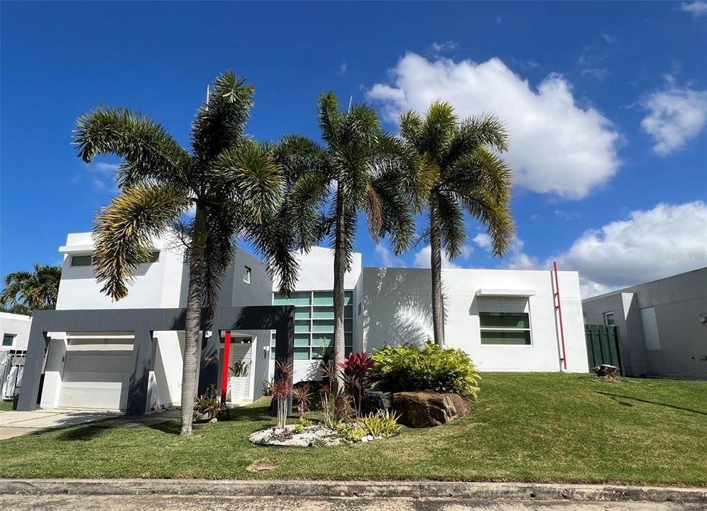 Vendido Recientemente: $489,000 (4 camas, 2 baños, 2113 Pies cuadrados)