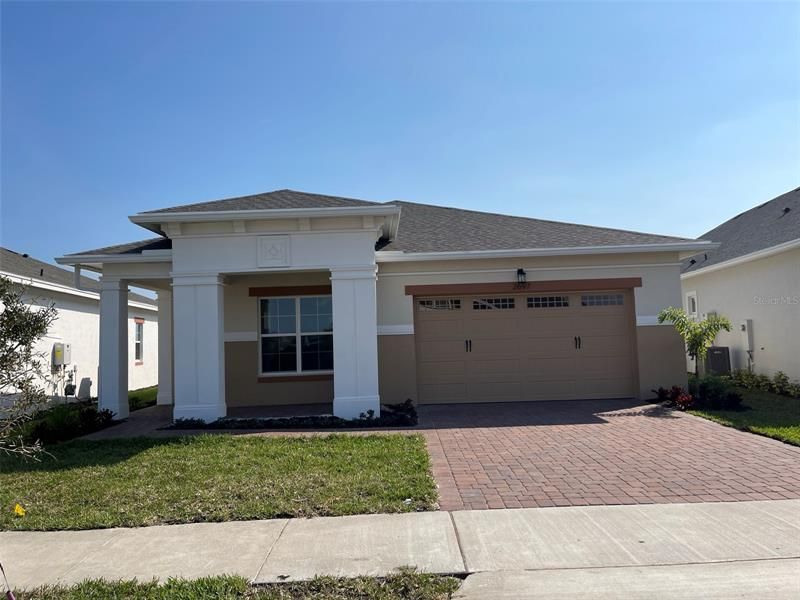 Recently Sold: $590,666 (3 beds, 3 baths, 2362 Square Feet)