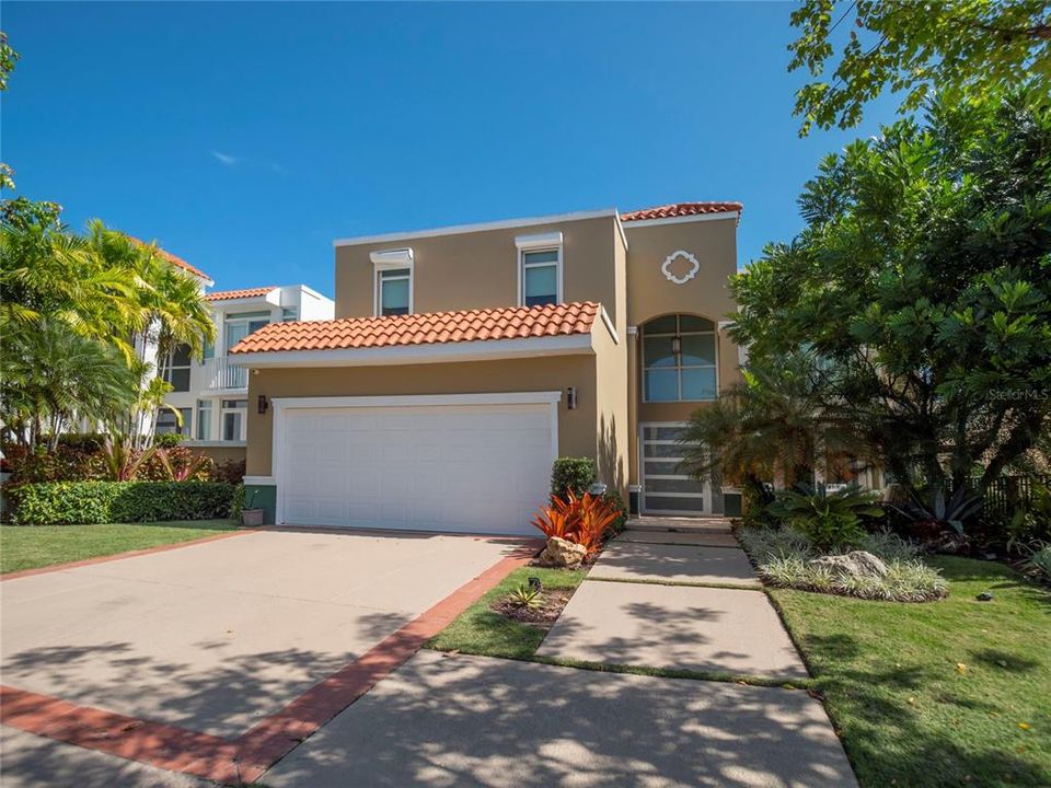 Recently Sold: $985,000 (4 beds, 3 baths, 0 Square Feet)