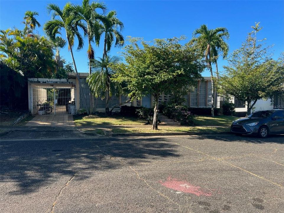 Recently Sold: $175,000 (4 beds, 2 baths, 2200 Square Feet)