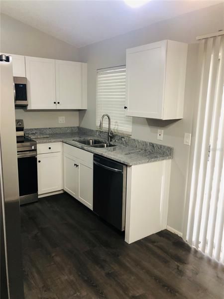 Recently Sold: $199,900 (2 beds, 1 baths, 750 Square Feet)