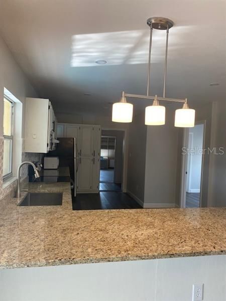 Recently Rented: $1,995 (3 beds, 3 baths, 2200 Square Feet)