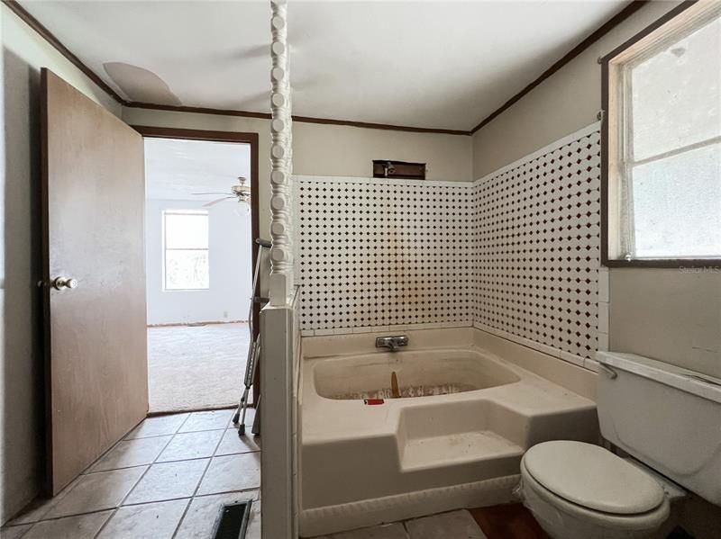 Недавно продано: $57,000 (3 спален, 2 ванн, 1435 Квадратных фут)