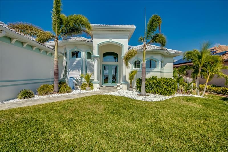 Recently Sold: $1,325,000 (3 beds, 3 baths, 2526 Square Feet)