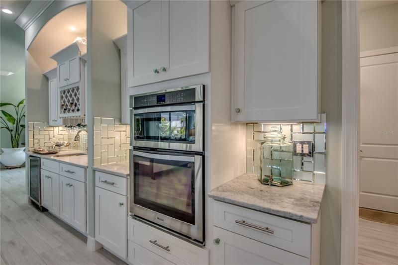 Recently Sold: $1,325,000 (3 beds, 3 baths, 2526 Square Feet)