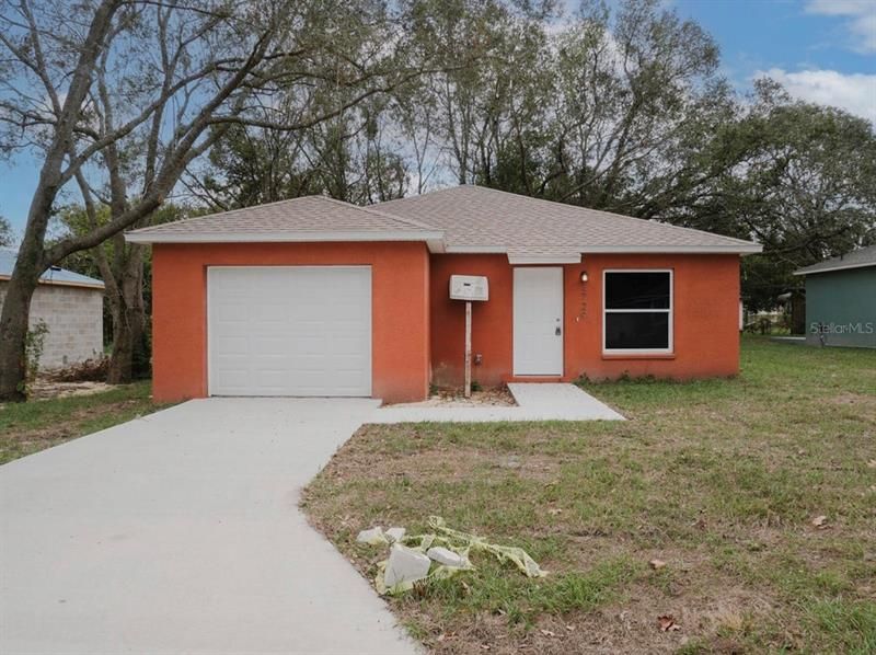 Recently Sold: $269,000 (3 beds, 2 baths, 1322 Square Feet)