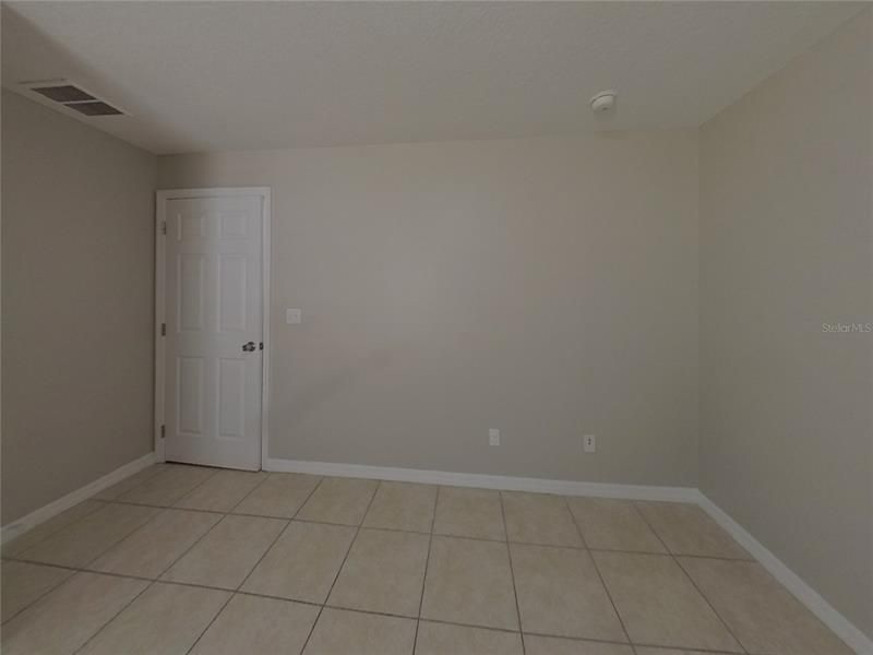 Recently Rented: $2,039 (3 beds, 2 baths, 1824 Square Feet)