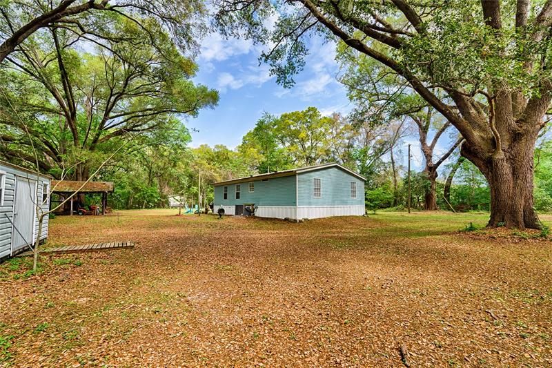 Recently Sold: $189,000 (3 beds, 2 baths, 1161 Square Feet)