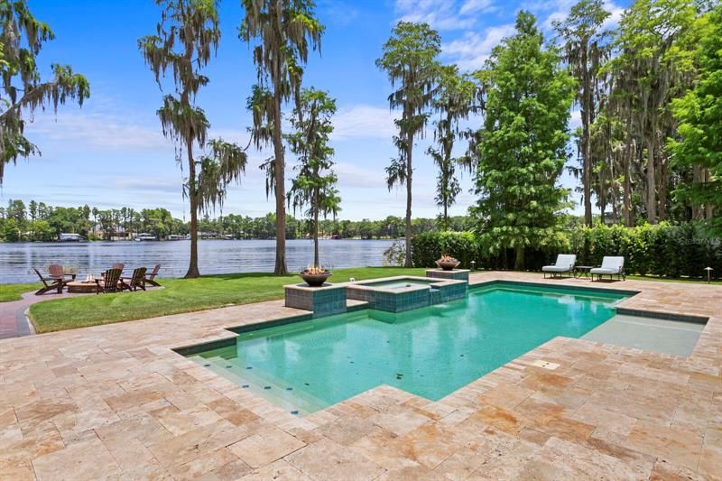 Recently Sold: $3,150,000 (5 beds, 5 baths, 5335 Square Feet)