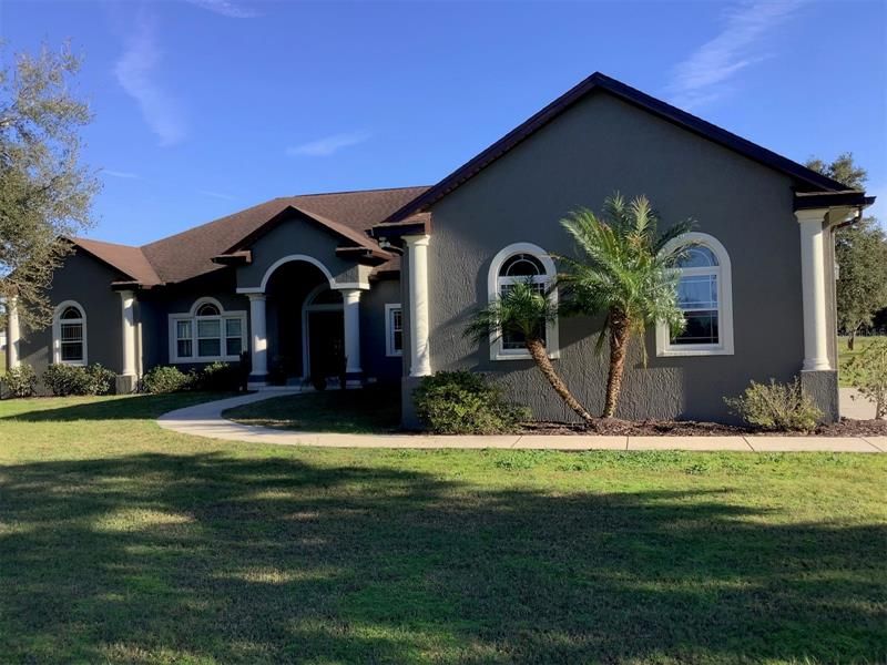 Recently Sold: $690,000 (4 beds, 2 baths, 2558 Square Feet)