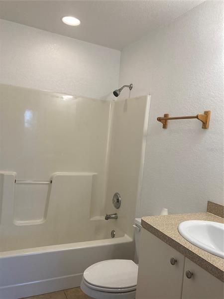 Recently Rented: $1,495 (2 beds, 2 baths, 1040 Square Feet)