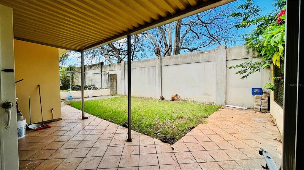 Vendido Recientemente: $155,000 (3 camas, 2 baños, 1000 Pies cuadrados)