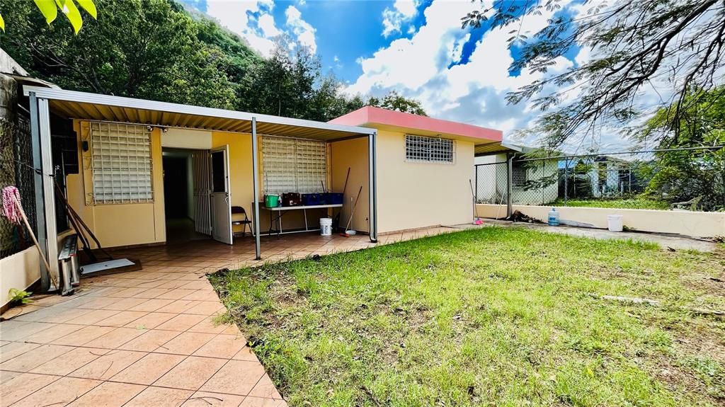 Vendido Recientemente: $155,000 (3 camas, 2 baños, 1000 Pies cuadrados)