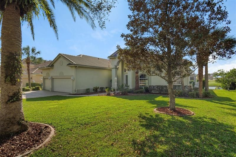 Recently Sold: $775,000 (3 beds, 3 baths, 3156 Square Feet)