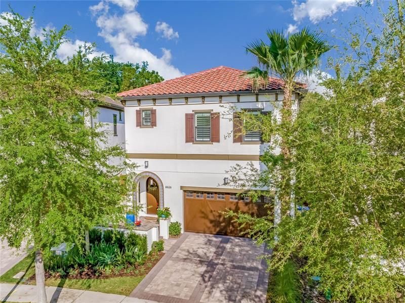 Vendido Recientemente: $1,695,000 (4 camas, 4 baños, 3866 Pies cuadrados)