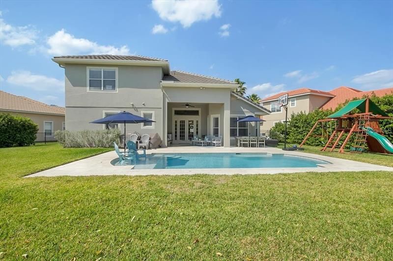 Recently Sold: $799,000 (5 beds, 4 baths, 3095 Square Feet)