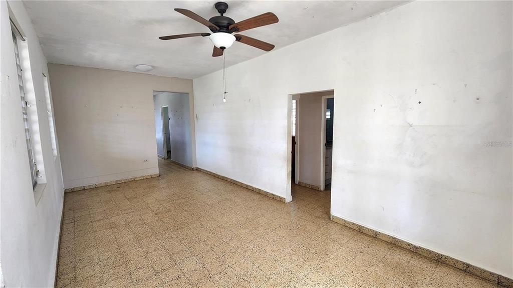 Vendido Recientemente: $145,000 (3 camas, 1 baños, 0 Pies cuadrados)