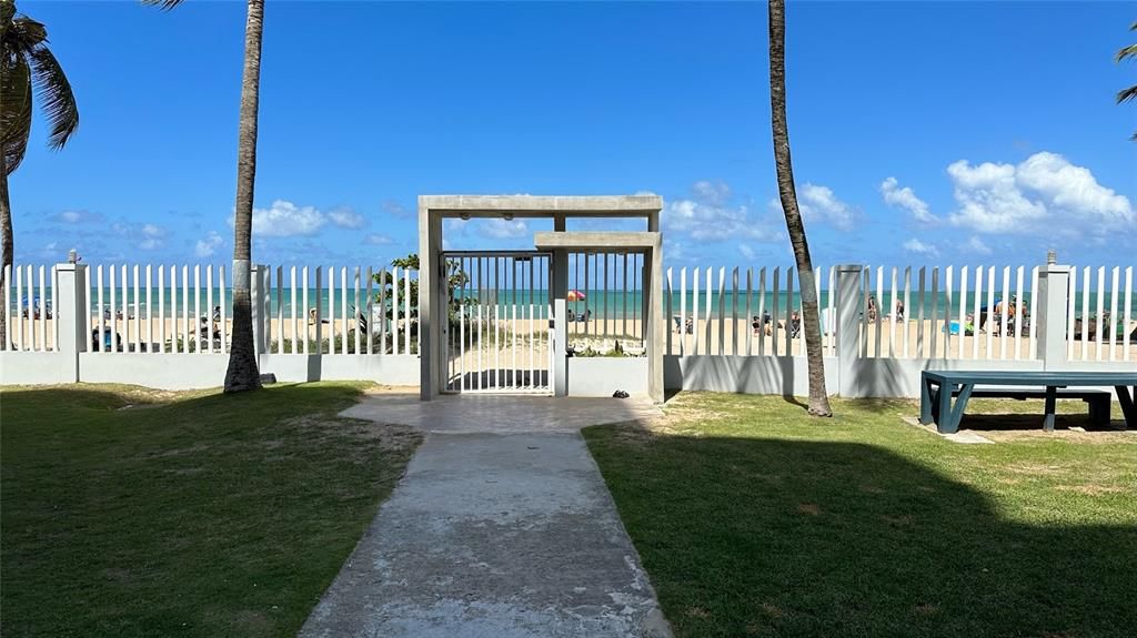 Private access to beach