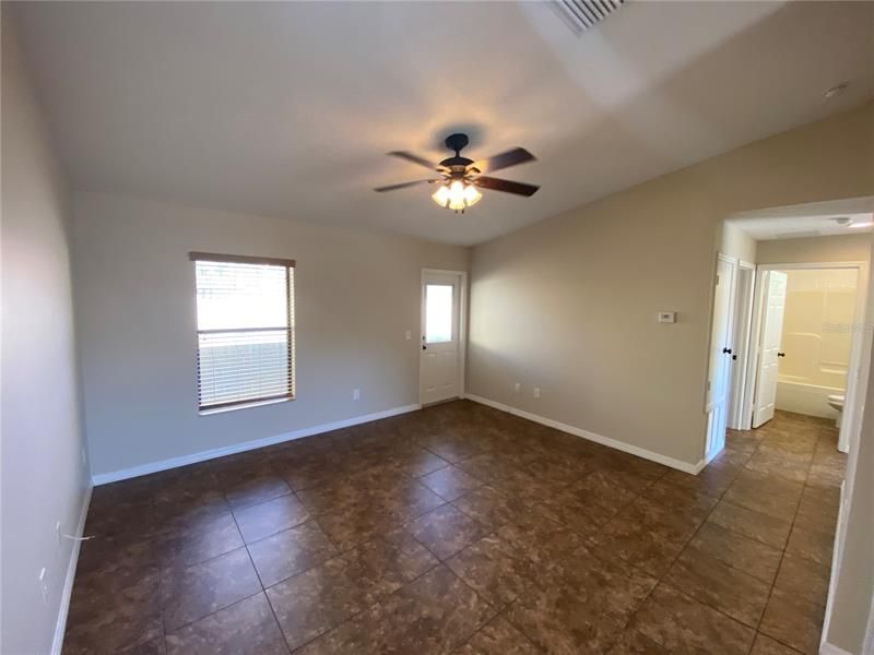 Recently Rented: $1,175 (2 beds, 2 baths, 1750 Square Feet)