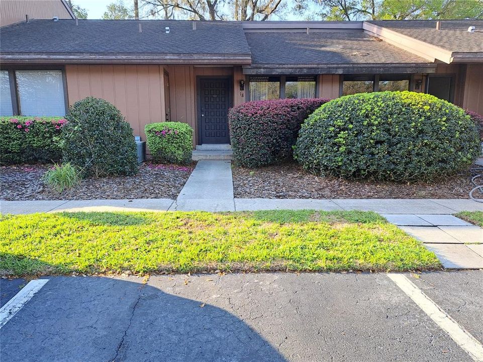 Vendido Recientemente: $195,000 (2 camas, 2 baños, 1189 Pies cuadrados)