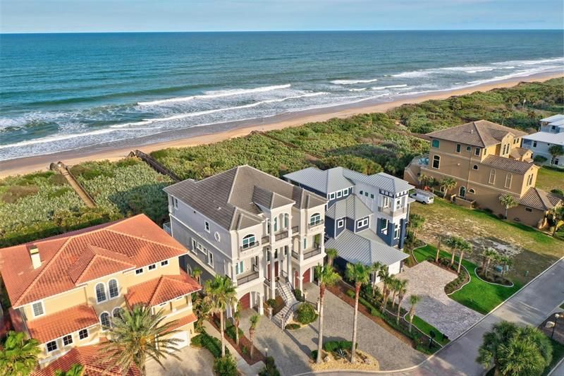 Recently Sold: $3,750,000 (4 beds, 4 baths, 4610 Square Feet)