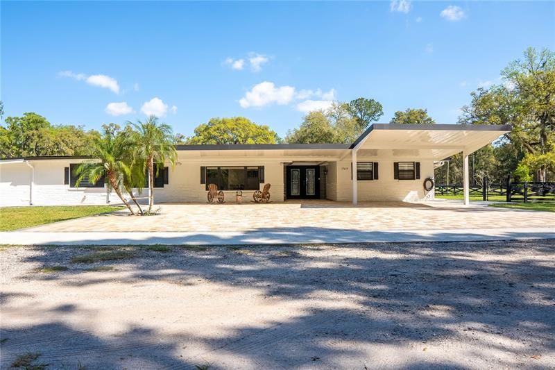 Recently Sold: $949,000 (4 beds, 4 baths, 2812 Square Feet)