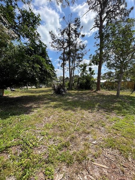 Vendido Recientemente: $69,900 (0.18 acres)