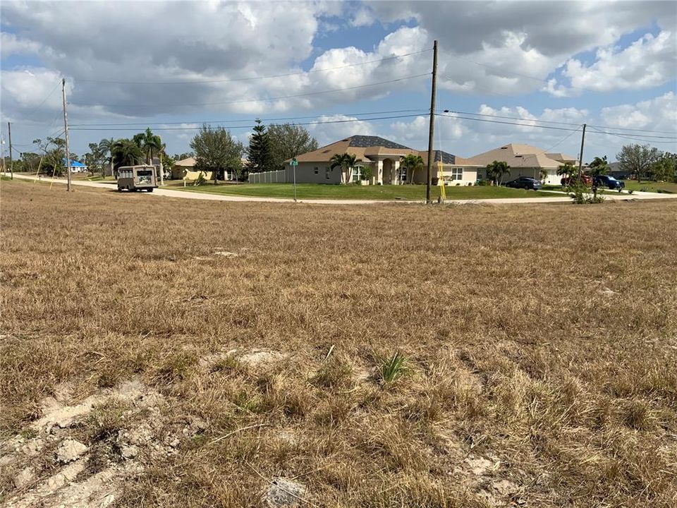 待售: $75,000 (0.28 acres)