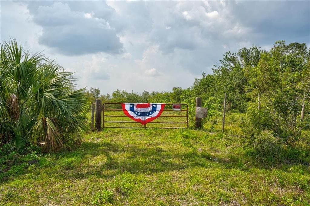 Vendido Recientemente: $485,000 (20.00 acres)