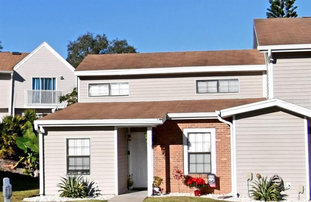 Recently Sold: $249,000 (2 beds, 2 baths, 1082 Square Feet)