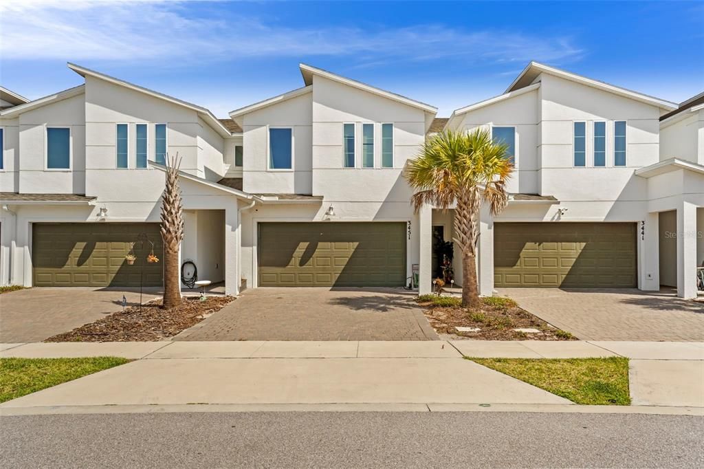 Recently Sold: $332,000 (4 beds, 3 baths, 2019 Square Feet)