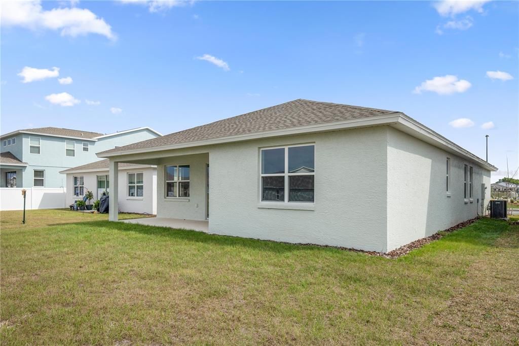 Active With Contract: $350,000 (3 beds, 2 baths, 1856 Square Feet)