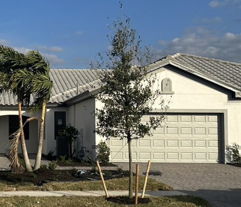 Recently Sold: $387,785 (3 beds, 2 baths, 1448 Square Feet)