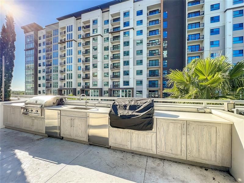 Recently Sold: $448,000 (1 beds, 2 baths, 1400 Square Feet)