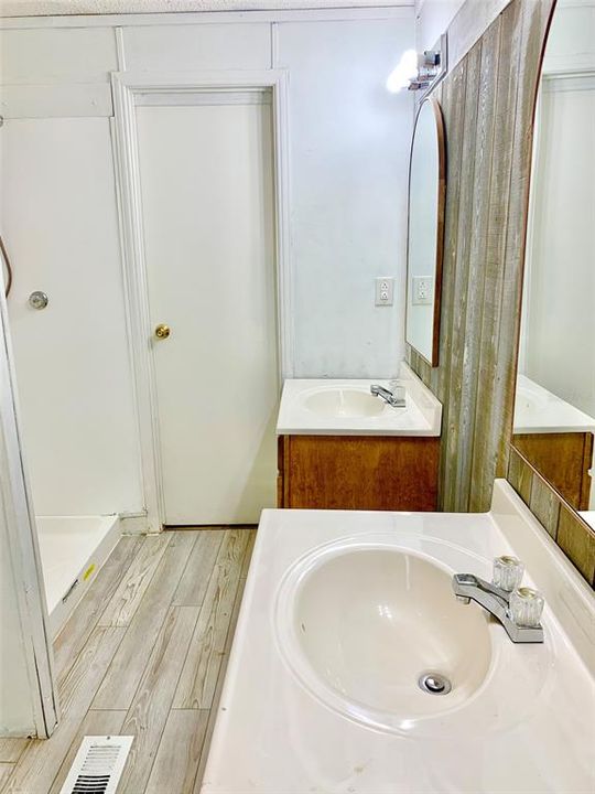 Vendido Recientemente: $199,900 (3 camas, 2 baños, 1216 Pies cuadrados)