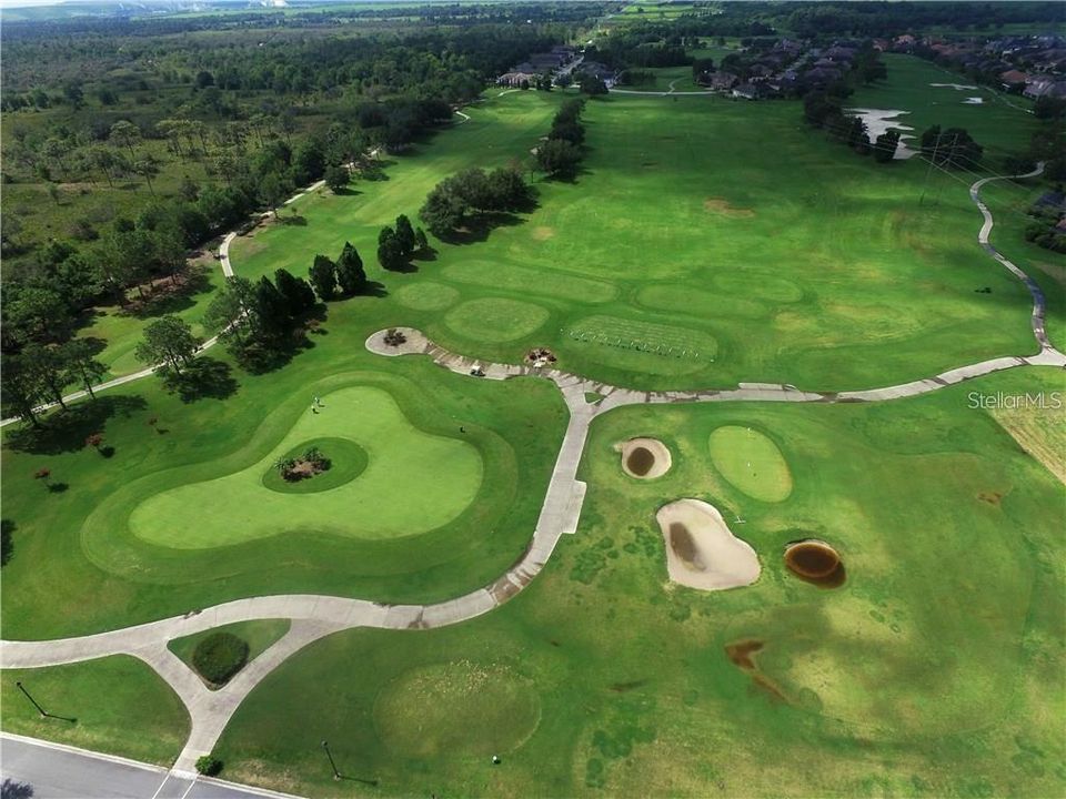 DRIVING - PUTTING - CHIPPING PRACTICE RANGE